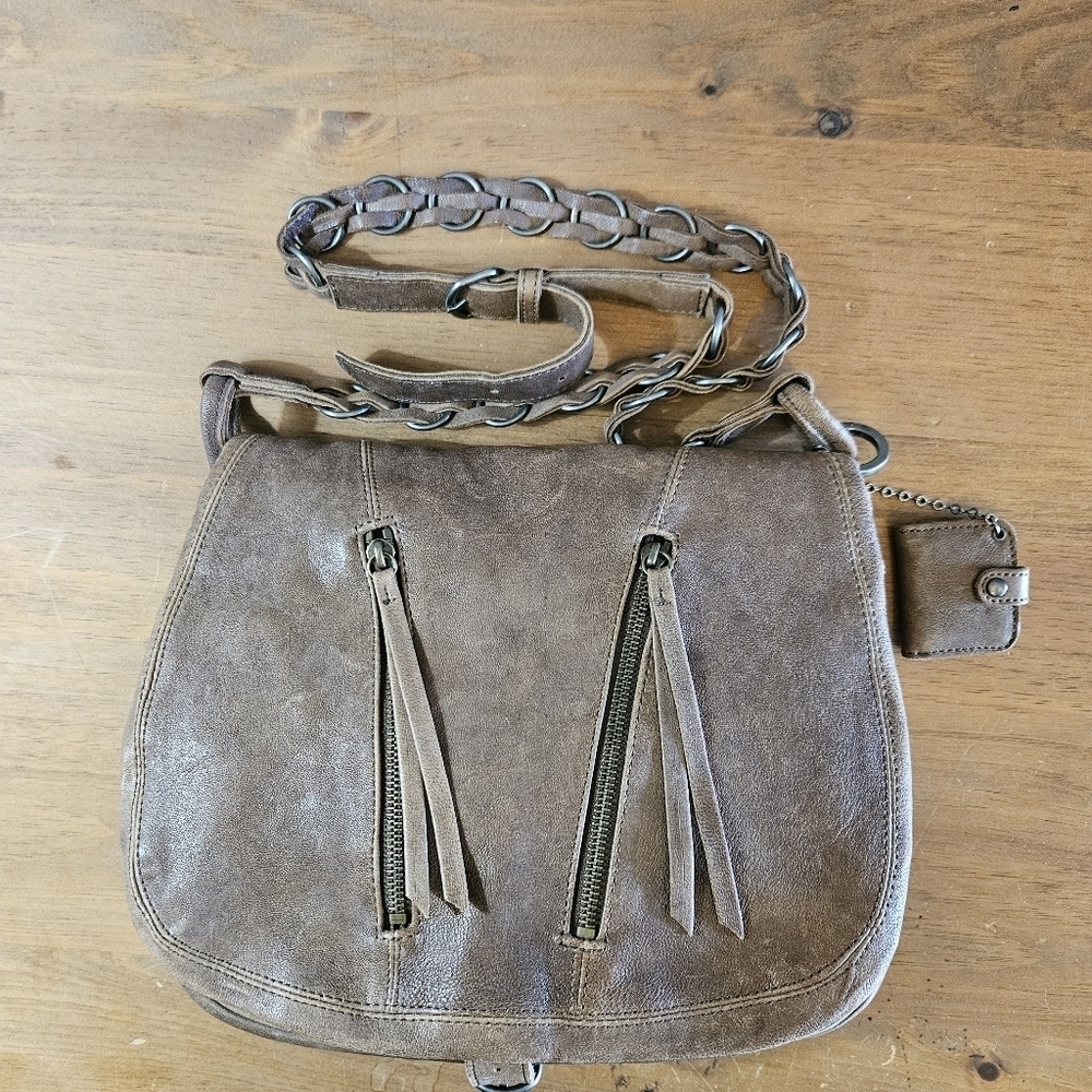 Pablo - Made in France - Brown Leather Messenger Style Crossbody Bag
